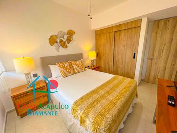 ¡Tu nuevo hogar en Acapulco! Amplio departamento con terraza, vista a la alberca y precio especial