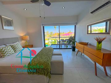 ¡Tu nuevo hogar en Acapulco! Amplio departamento con terraza, vista a la alberca y precio especial