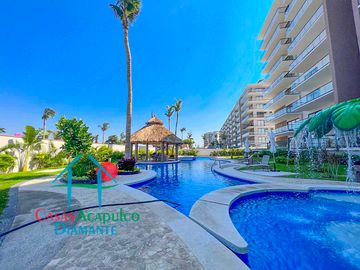 ¡Tu nuevo hogar en Acapulco! Amplio departamento con terraza, vista a la alberca y precio especial