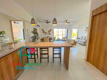 ¡Tu nuevo hogar en Acapulco! Amplio departamento con terraza, vista a la alberca y precio especial