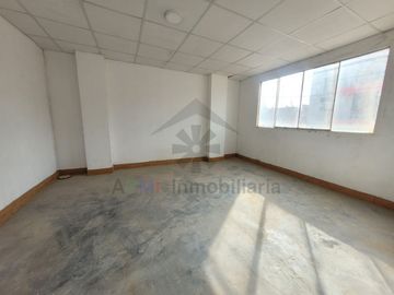 REMATE DE CASA AL FRENTE DE LA UNIVERSIDAD CESAR VALLEJO EN CHICLAYO
