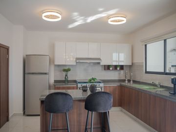 CASAS AMPLIO JARDI