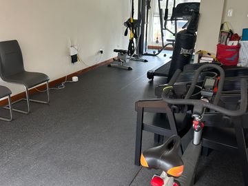 VENDO LINDA CASA, SUPER PRECIO!, AV LAGUNA GRANDE, LA MOLINA