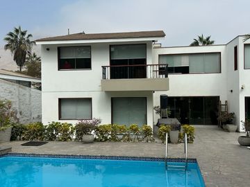 VENDO LINDA CASA, SUPER PRECIO!, AV LAGUNA GRANDE, LA MOLINA