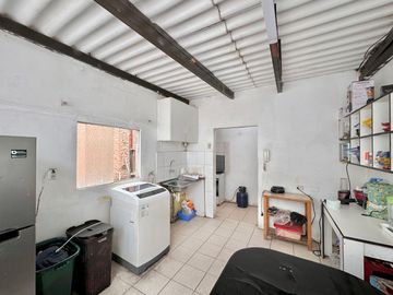 SE VENDE DEPARTAMENTO TIPO CASA EN JESUS MARIA CERCA A REBAGLIATI