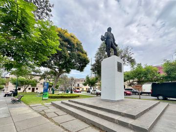 SE VENDE DEPARTAMENTO TIPO CASA EN JESUS MARIA CERCA A REBAGLIATI
