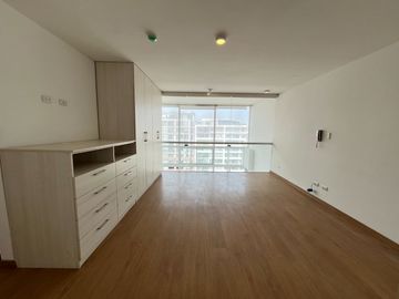 VENDO  LINDO DUPLEX 01 DORM INC COCINA EN SAN ISIDRO