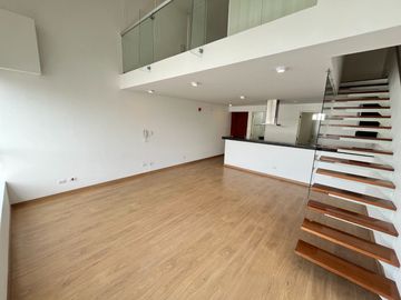 VENDO  LINDO DUPLEX 01 DORM INC COCINA EN SAN ISIDRO