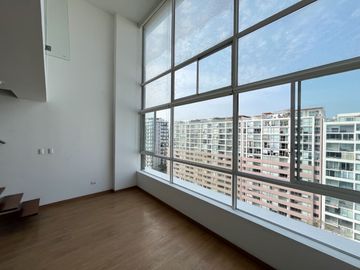 VENDO  LINDO DUPLEX 01 DORM INC COCINA EN SAN ISIDRO