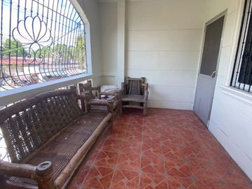 CORNER LOT WITH 6 UNITS APARTMENT FOR SALE IN PLARIDEL 2 ANGELES CITY NEAR CLARK