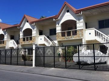 CORNER LOT WITH 6 UNITS APARTMENT FOR SALE IN PLARIDEL 2 ANGELES CITY NEAR CLARK