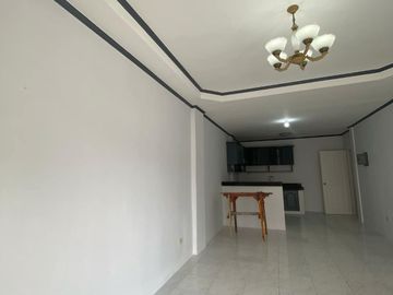 CORNER LOT WITH 6 UNITS APARTMENT FOR SALE IN PLARIDEL 2 ANGELES CITY NEAR CLARK
