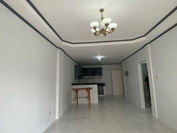CORNER LOT WITH 6 UNITS APARTMENT FOR SALE IN PLARIDEL 2 ANGELES CITY NEAR CLARK