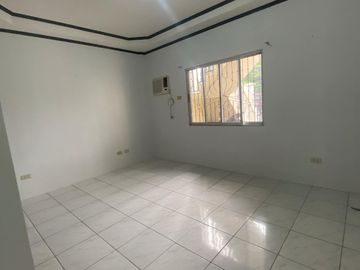 CORNER LOT WITH 6 UNITS APARTMENT FOR SALE IN PLARIDEL 2 ANGELES CITY NEAR CLARK