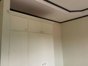 CORNER LOT WITH 6 UNITS APARTMENT FOR SALE IN PLARIDEL 2 ANGELES CITY NEAR CLARK