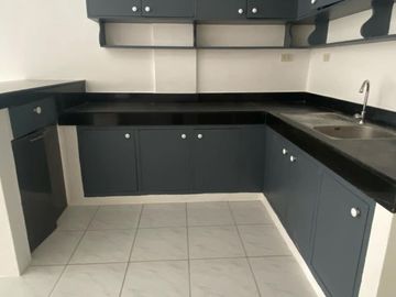 CORNER LOT WITH 6 UNITS APARTMENT FOR SALE IN PLARIDEL 2 ANGELES CITY NEAR CLARK