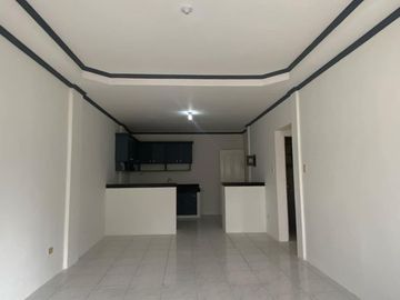 CORNER LOT WITH 6 UNITS APARTMENT FOR SALE IN PLARIDEL 2 ANGELES CITY NEAR CLARK