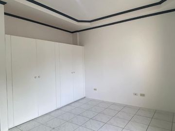 CORNER LOT WITH 6 UNITS APARTMENT FOR SALE IN PLARIDEL 2 ANGELES CITY NEAR CLARK