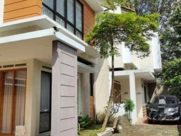 DIJUAL RUMAH VILLA NYAMAN DAN SEJUK FURNISHED @ LEMBANG BANDUNG UTARA