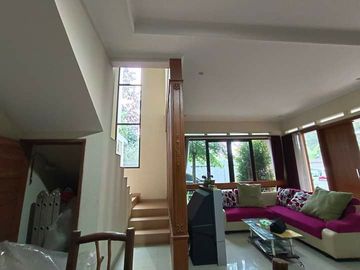 DIJUAL RUMAH VILLA NYAMAN DAN SEJUK FURNISHED @ LEMBANG BANDUNG UTARA
