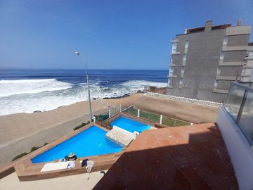 SE VENDE DEPARTAMENTO TRIPLEX CON VISTA AL MAR  EN CONDOMINIO EXCLUSIVO EN SAN BARTOLO