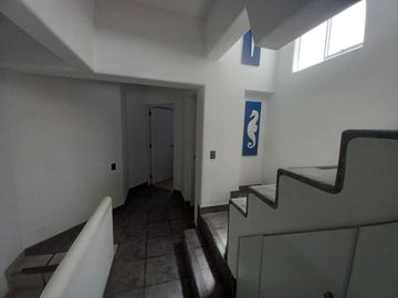 SE VENDE DEPARTAMENTO TRIPLEX CON VISTA AL MAR  EN CONDOMINIO EXCLUSIVO EN SAN BARTOLO