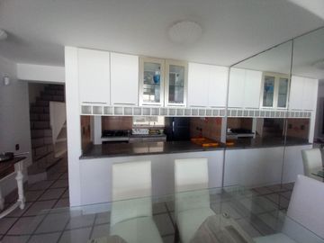 SE VENDE DEPARTAMENTO TRIPLEX CON VISTA AL MAR  EN CONDOMINIO EXCLUSIVO EN SAN BARTOLO