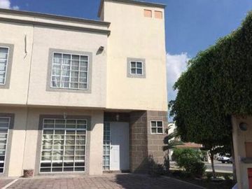 Casa Habitación en Condominio, Santa María Querétaro RV8/ZA