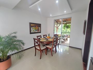 casa en venta en cinco soles. Cod V16995