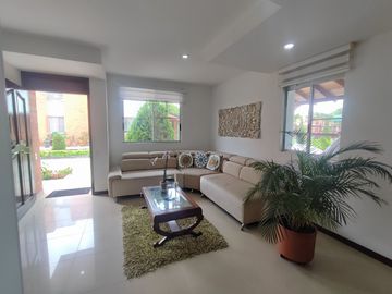 casa en venta en cinco soles. Cod V16995