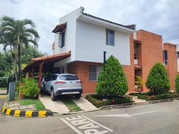 casa en venta en cinco soles. Cod V16995