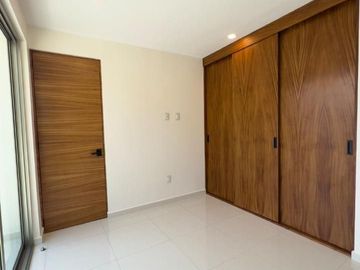 Casa de lujo 3 recámaras con alberca  en conjunto de 10 casas, centro de Jiutepec Mor.