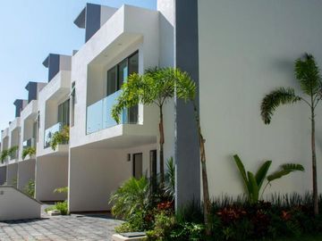 Casa de lujo 3 recámaras con alberca  en conjunto de 10 casas, centro de Jiutepec Mor.
