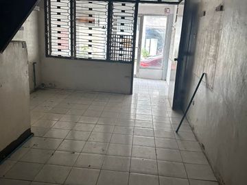 For Sale: 5 Units Apartment in Quezon City