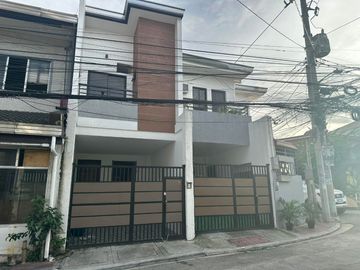 For Sale: 5 Units Apartment in Quezon City