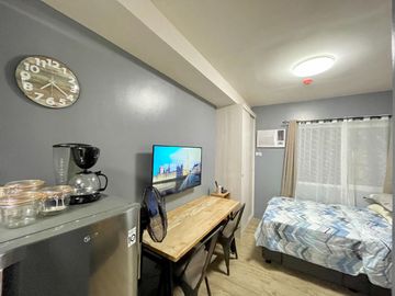Upgraded Fully Furnished Studio Penthouse Unit For Sale at Stanford Suites 3 South Forbes Golf City, Silang, Cavite