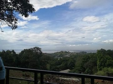 PRE-SELLING 3-STOREY HOUSE & LOT + 2-CARPORT GARAGE IN BRGY. SAN ROQUE, ANTIPOLO CITY, RIZAL NEAR LORELAND FARM RESORT - SHOPWISE - WALTERMART ANTIPOL