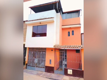 Casa 6 dorimitorios en Venta en Villa El Salvador