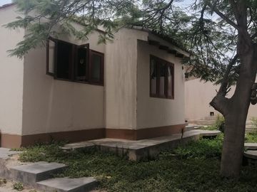 Vendo Casa Como Terreno en Camacho - Oportunidad!