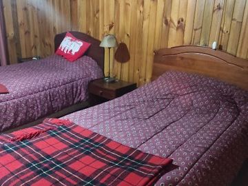 Vendemos clásica casa sureña con local comercial en Lanco región de los Ríos