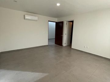 CASA EN VENTA EN MILENIO III