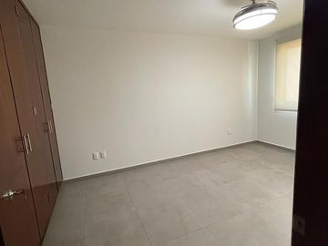 CASA EN VENTA EN MILENIO III