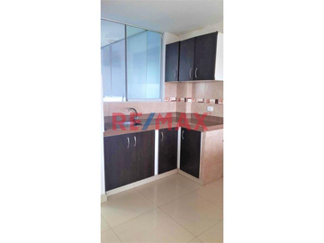 Ocasión! Venta Moderno Departamento Frente A Parque 3 Dormitorios 2 Baños De 80.25M2 Cerca Av. La Marina La Perla Alta Callao Piso 4
