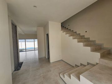 Casa en venta en Cancún, 3 habitaciones con alberca propia