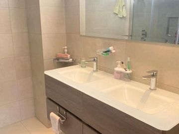 Lujosa Suit 92m2C Av. Paseo Tres de Noviembre, frente a puertas del Sol.