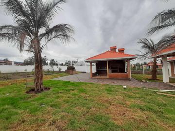 Venta de  Casa de Dos Plantas de tres dormitorios  en Malchinguí
