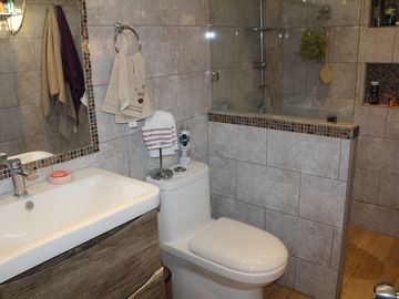 VENTA HERMOSA CASA MUY AMPLIA – Don Orione – Cerrillos – 377m2 – 2 pisos – 4 Dorm 2 baños - $250 Millones – MGR210015