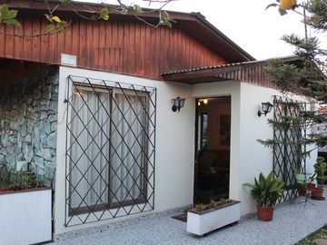 VENTA HERMOSA CASA MUY AMPLIA – Don Orione – Cerrillos – 377m2 – 2 pisos – 4 Dorm 2 baños - $250 Millones – MGR210015