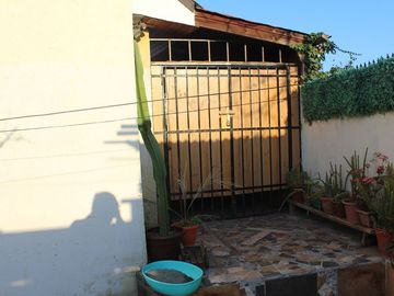 VENTA HERMOSA CASA MUY AMPLIA – Don Orione – Cerrillos – 377m2 – 2 pisos – 4 Dorm 2 baños - $250 Millones – MGR210015