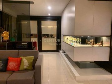2 storey detached house for sale (behind the corner) Golden Nakara On Nut 65 Rama 9 - Motorway